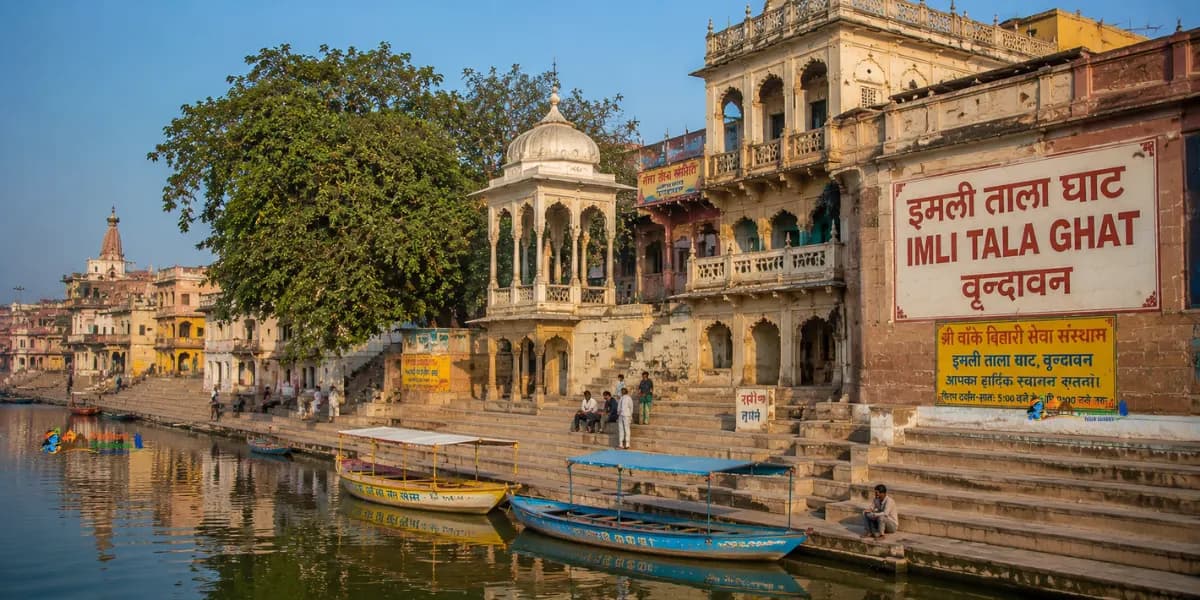 Imli Tala Ghat Vrindavan — sacred ancient tamarind tree and Yamuna ghat