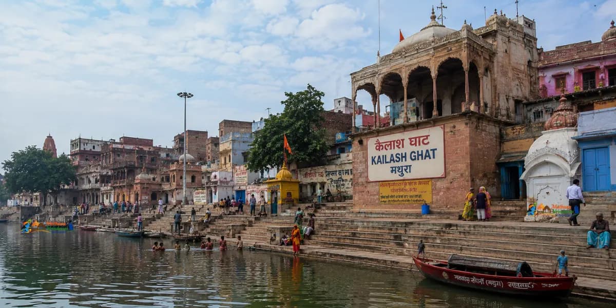 Kailash Ghat Mathura — Sacred Shiva ghat on the Yamuna with ancient Kailasheshwar temple