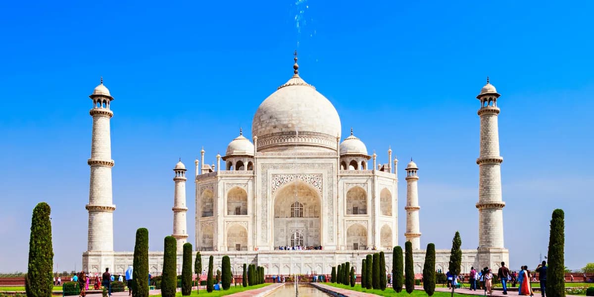 Agra tajmahal on 4 days mathura vrindavan tour